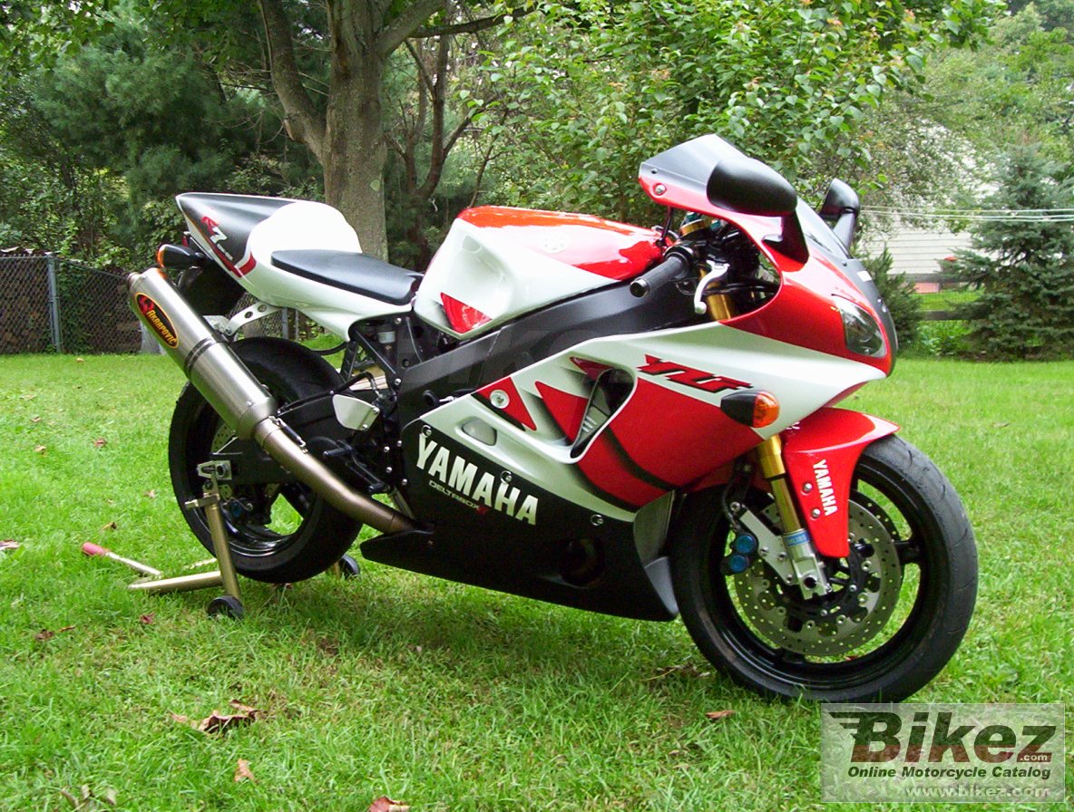 Big nymous user. yzf-r7 picture and wallpaper from Bikez.com